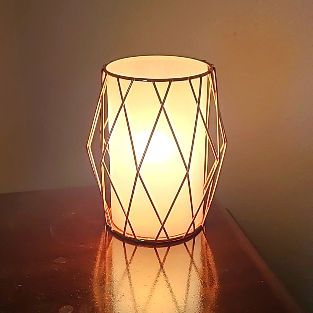 Small Copper Wire Cage Lamp